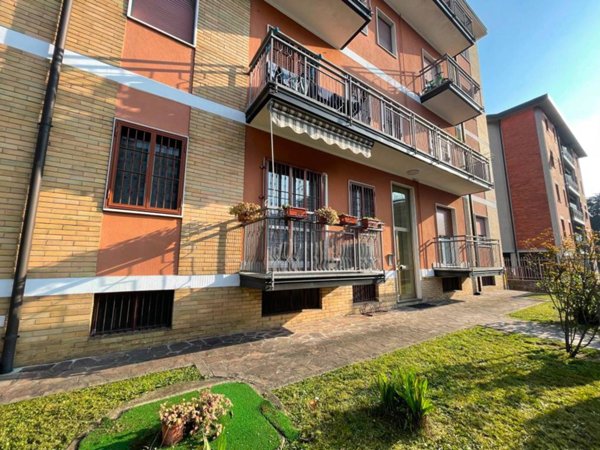 appartamento in affitto ad Arcore