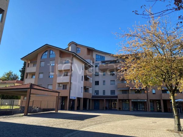 appartamento in affitto ad Arcore