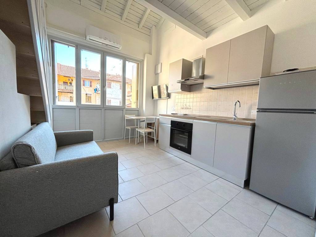 appartamento in affitto ad Arcore