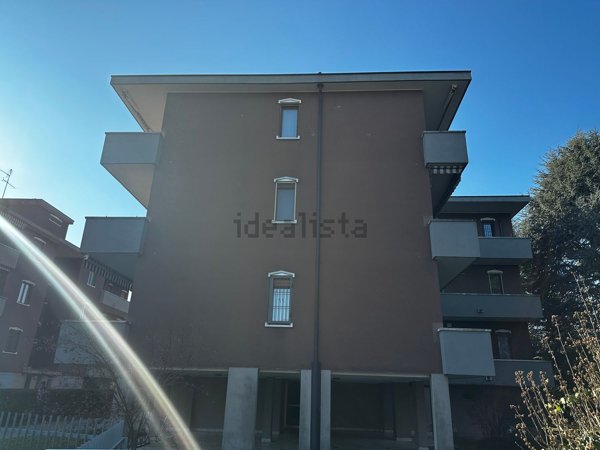 appartamento in affitto ad Arcore