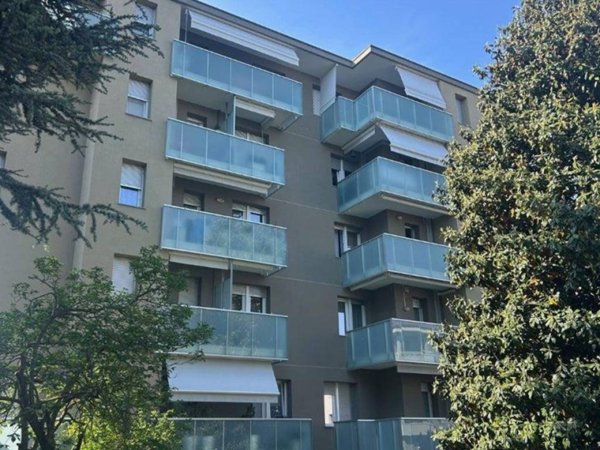 appartamento in affitto ad Arcore
