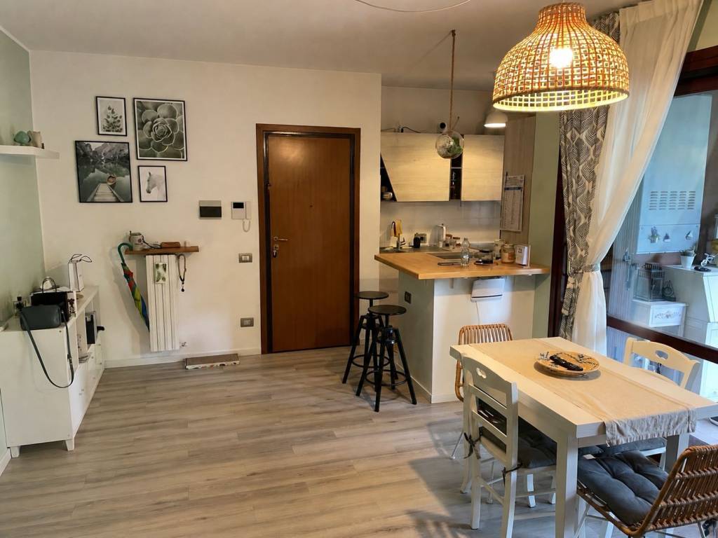 appartamento in affitto ad Arcore