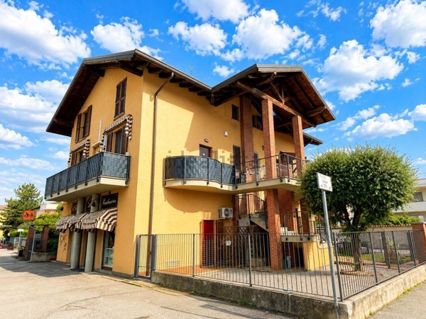 appartamento in affitto ad Arcore