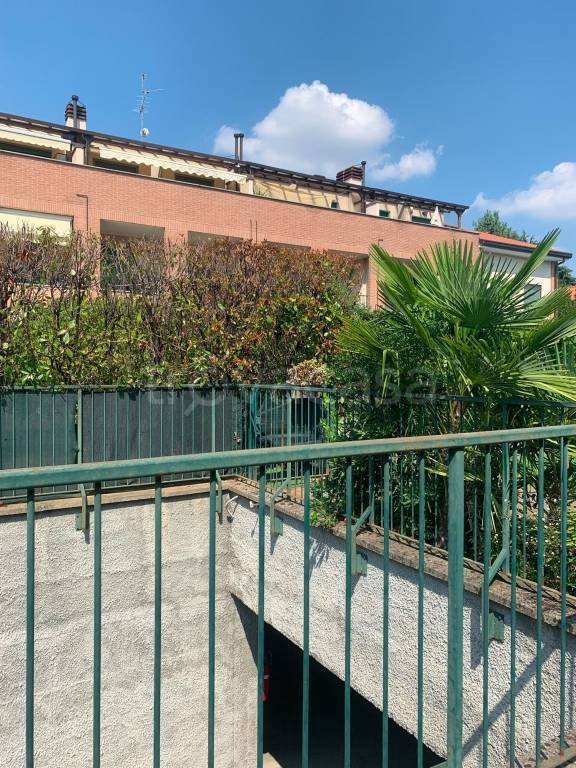 appartamento in affitto ad Arcore