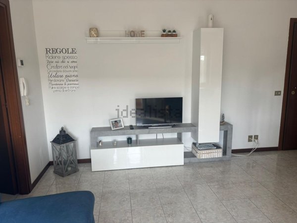 appartamento in affitto ad Arcore