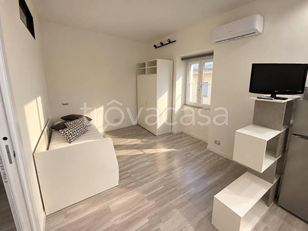 appartamento in affitto ad Arcore
