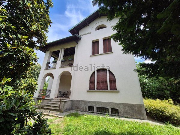 casa indipendente in affitto a Barlassina
