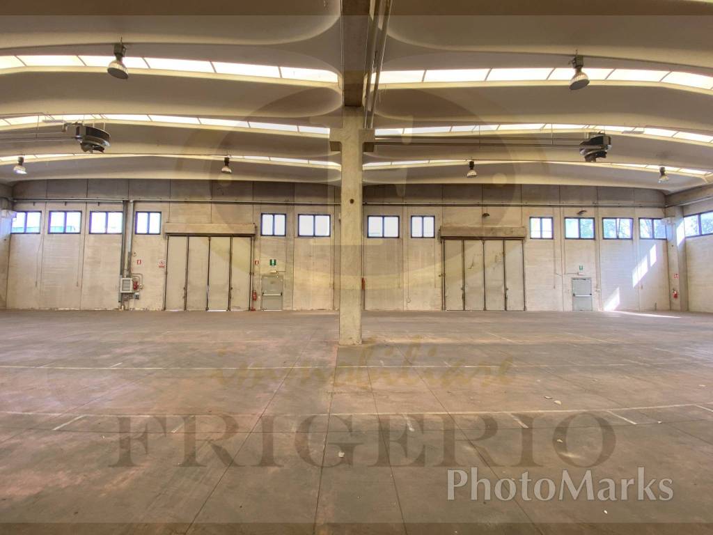 locale commerciale in affitto a Bellusco