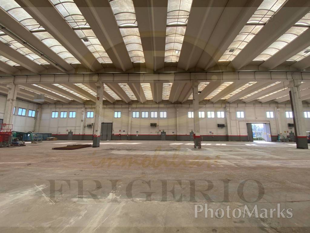 locale commerciale in affitto a Bellusco