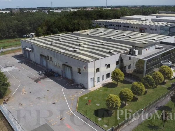 locale commerciale in affitto a Bellusco