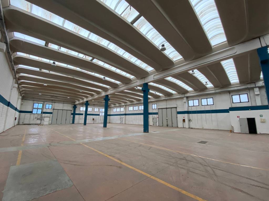 locale commerciale in affitto a Bellusco