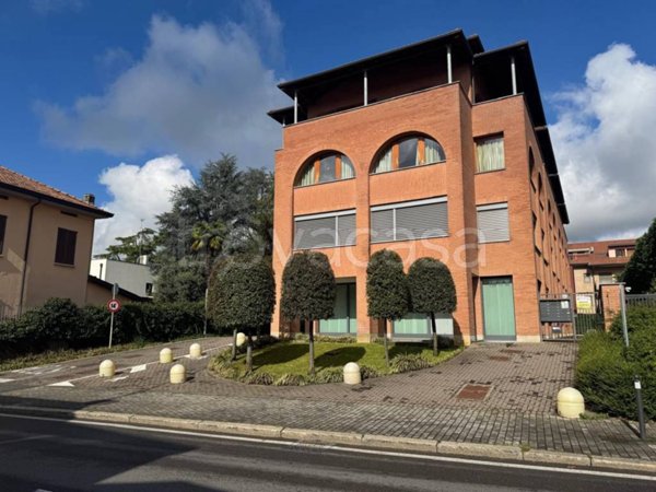 negozio in affitto a Bernareggio