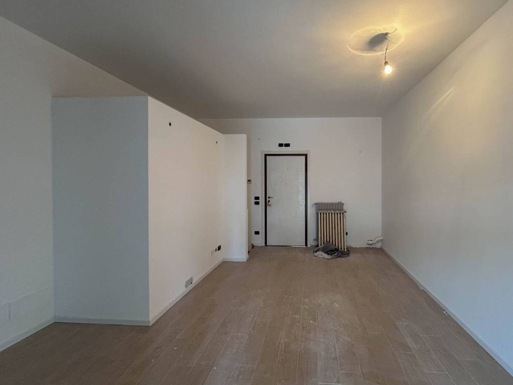 negozio in affitto a Bernareggio