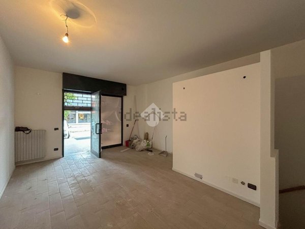 negozio in affitto a Bernareggio