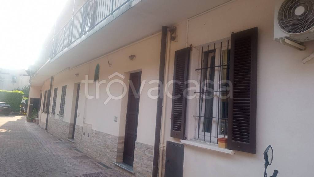 appartamento in affitto a Bernareggio in zona Villanova