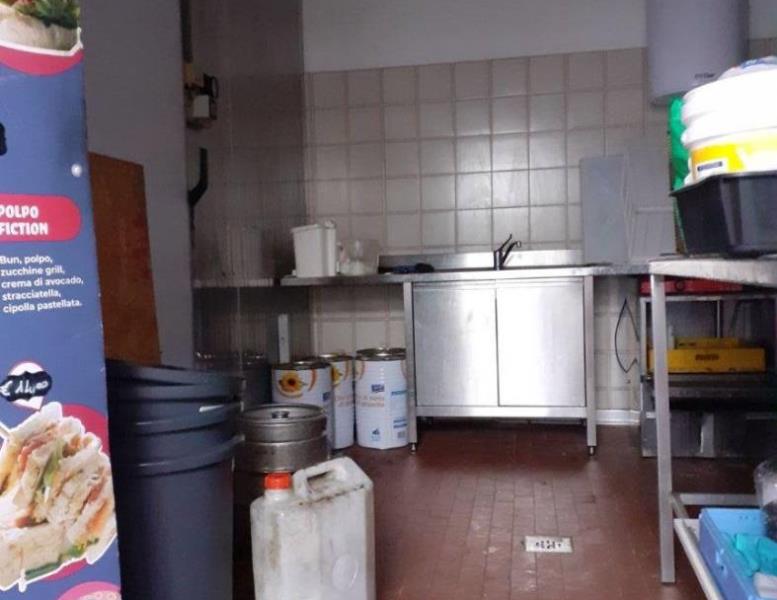 locale commerciale in affitto a Besana in Brianza