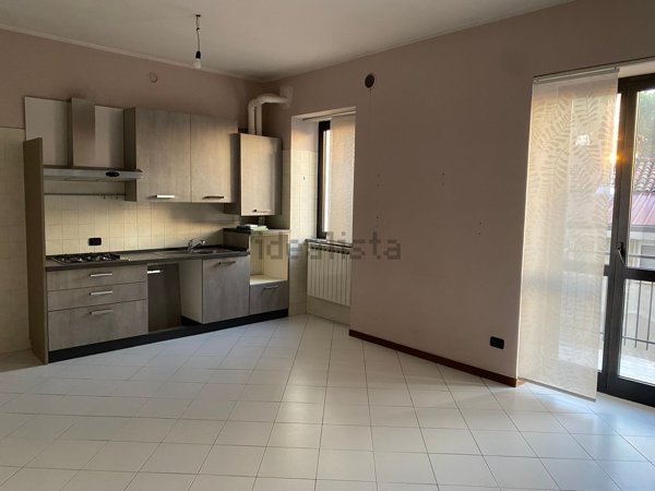 appartamento in affitto a Besana in Brianza in zona Villa Raverio