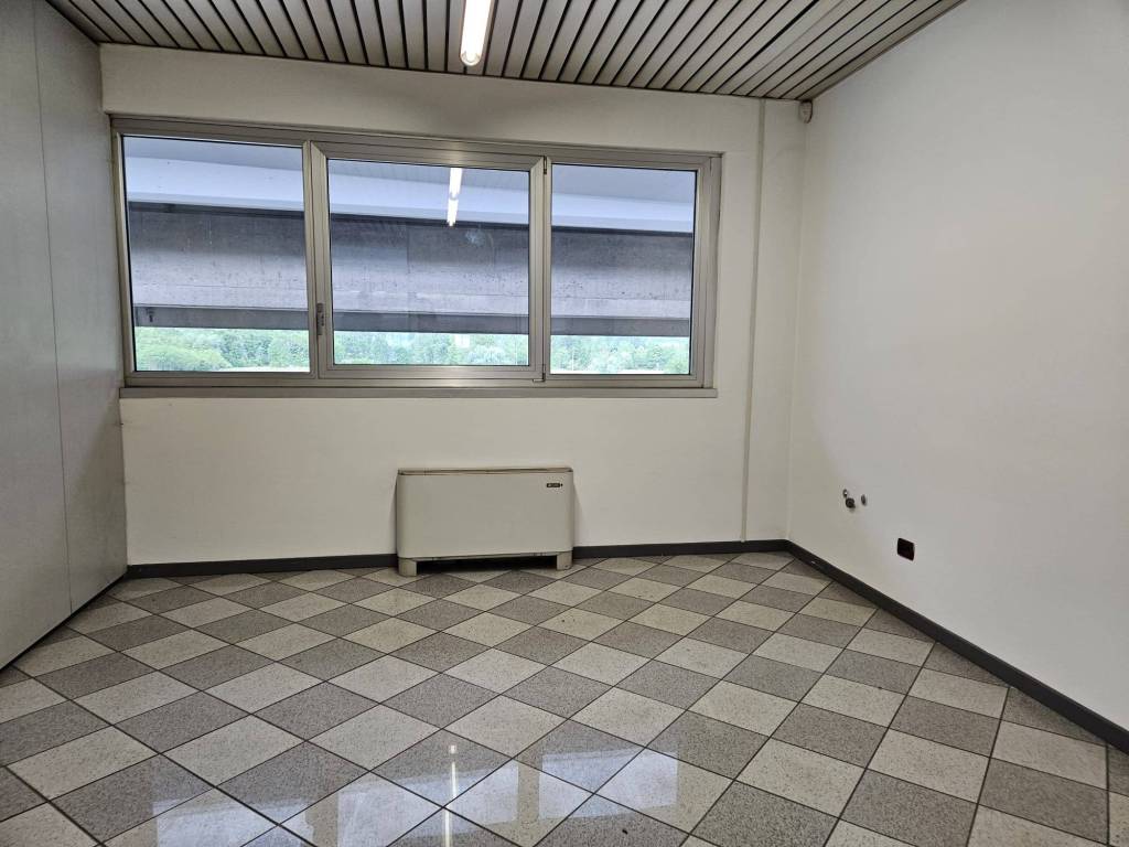 ufficio in affitto a Besana in Brianza