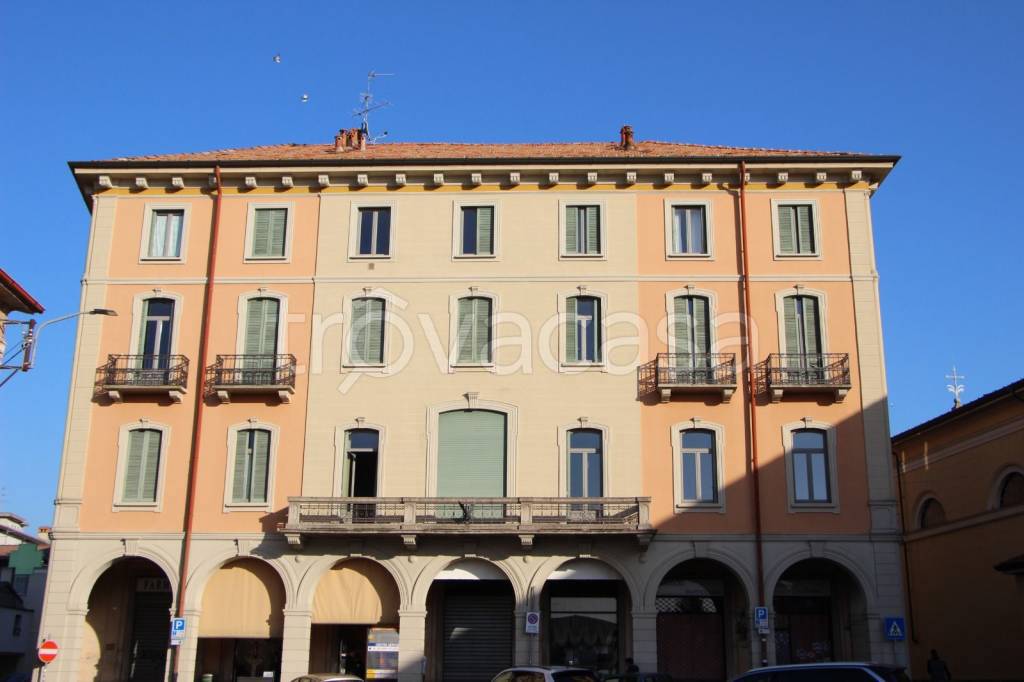 appartamento in affitto a Besana in Brianza