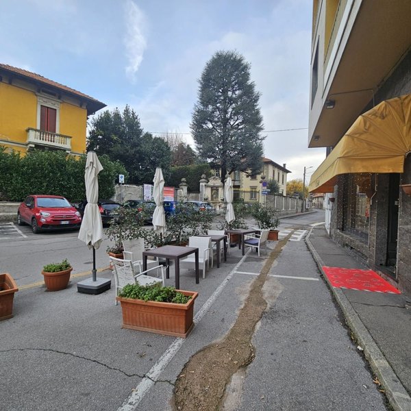 negozio in affitto a Biassono