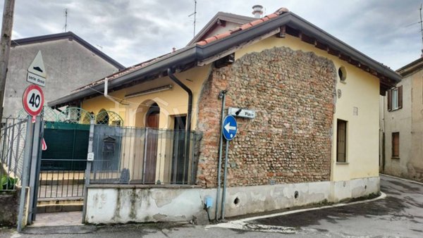 appartamento in affitto a Biassono