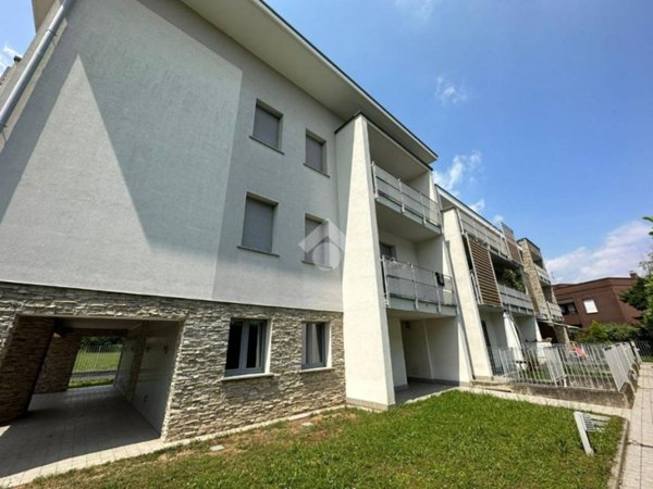 appartamento in affitto a Biassono