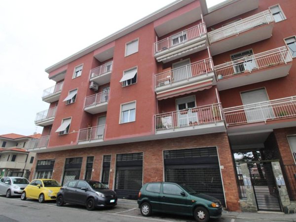 negozio in affitto a Biassono