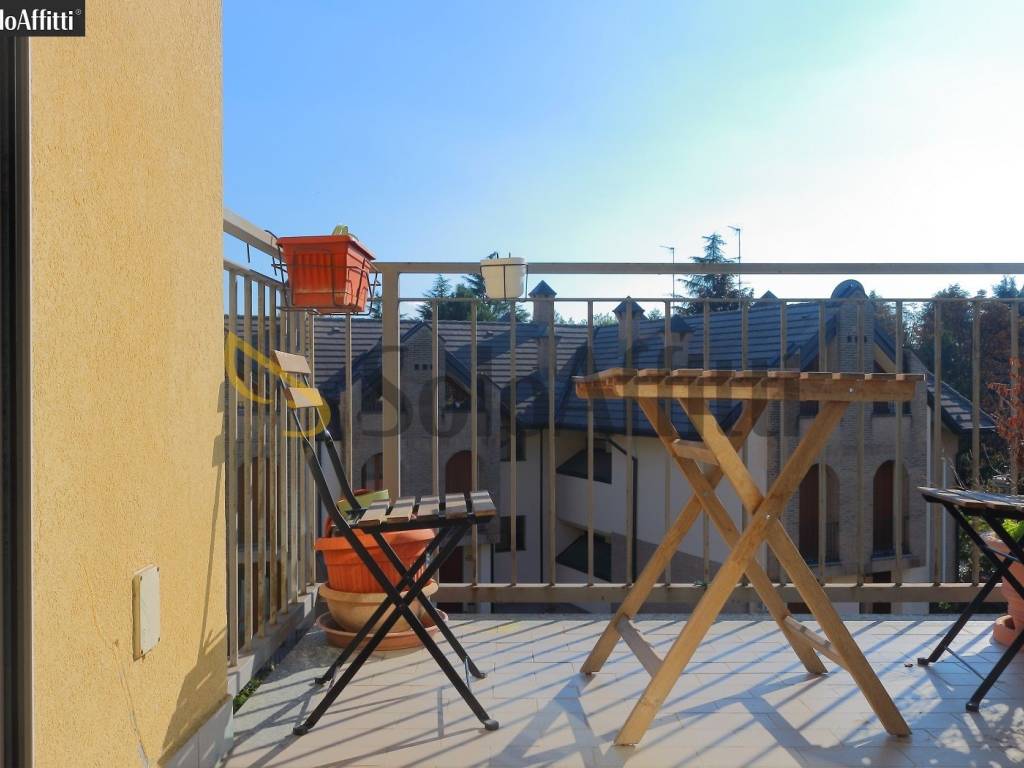 appartamento in affitto a Biassono