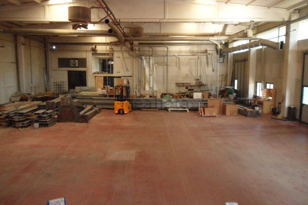 capannone in affitto a Biassono