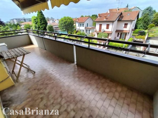 appartamento in affitto a Biassono