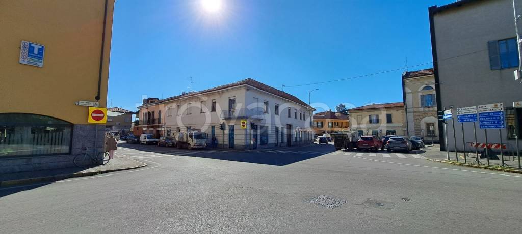 negozio in affitto a Bovisio-Masciago