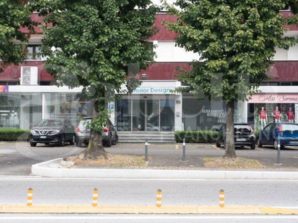 negozio in affitto a Bovisio-Masciago
