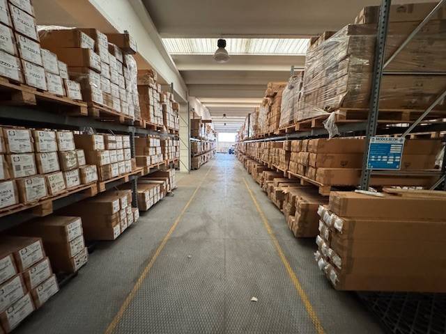 capannone in affitto a Bovisio-Masciago