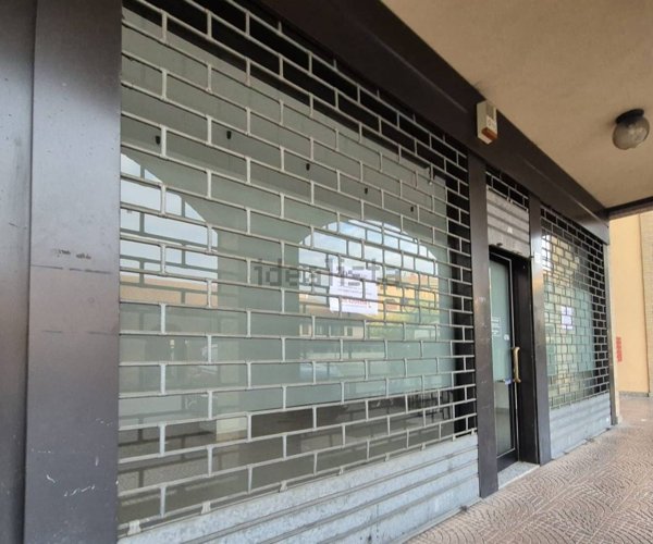 negozio in affitto a Bovisio-Masciago