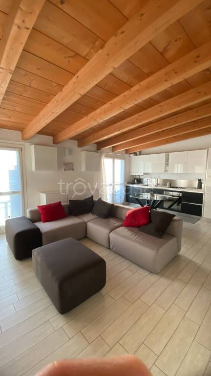 appartamento in affitto a Bovisio-Masciago