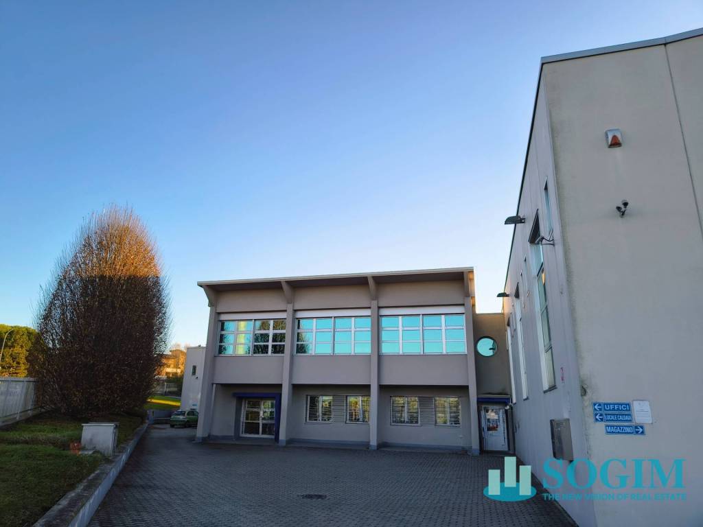 locale commerciale in affitto a Briosco in zona Capriano