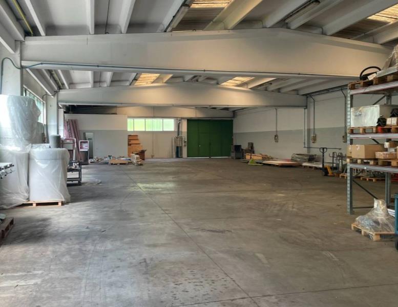 locale commerciale in affitto a Briosco