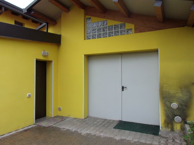 locale commerciale in affitto a Brugherio