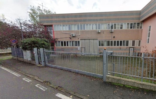 locale commerciale in affitto a Brugherio