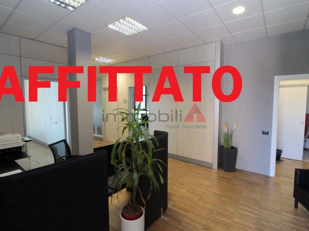 ufficio in affitto a Brugherio in zona Dorderio