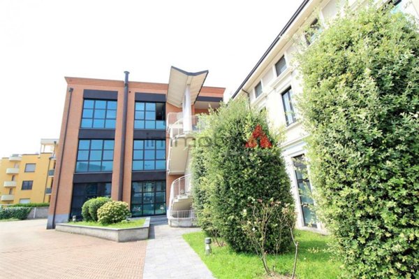 ufficio in affitto a Brugherio