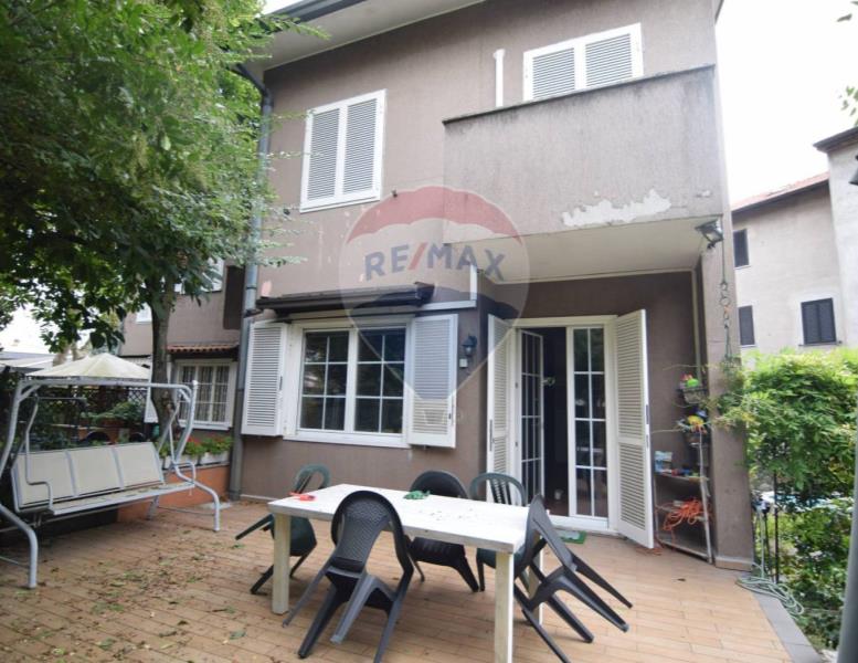 casa indipendente in affitto a Brugherio