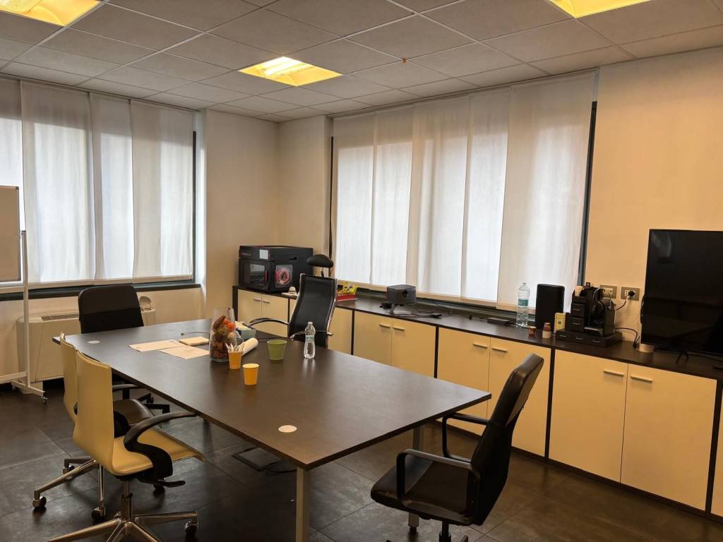 ufficio in affitto a Brugherio