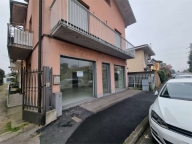 negozio in affitto a Brugherio