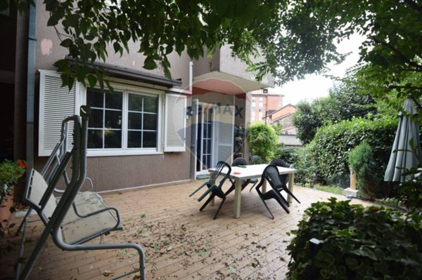 casa indipendente in affitto a Brugherio