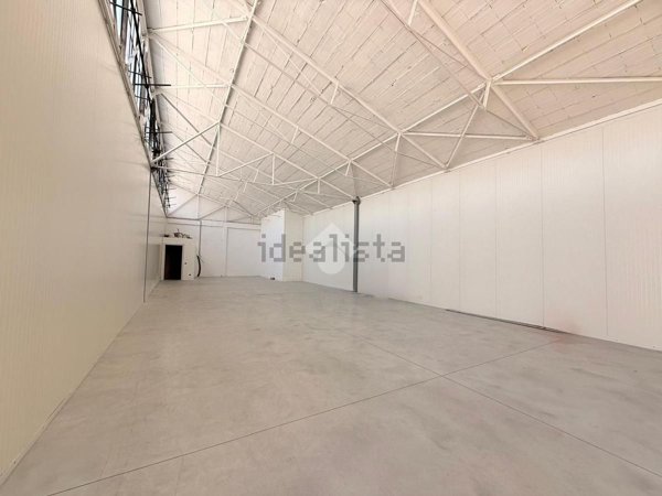 locale di sgombero in affitto a Brugherio