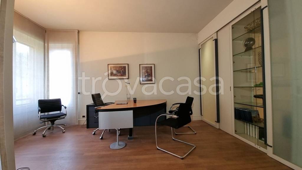 ufficio in affitto a Brugherio