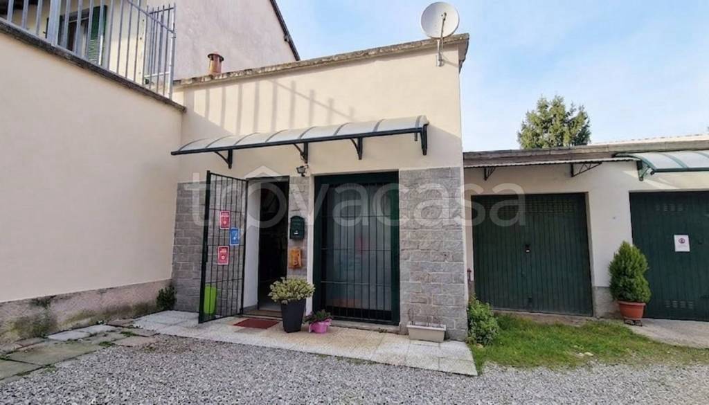 negozio in affitto a Brugherio