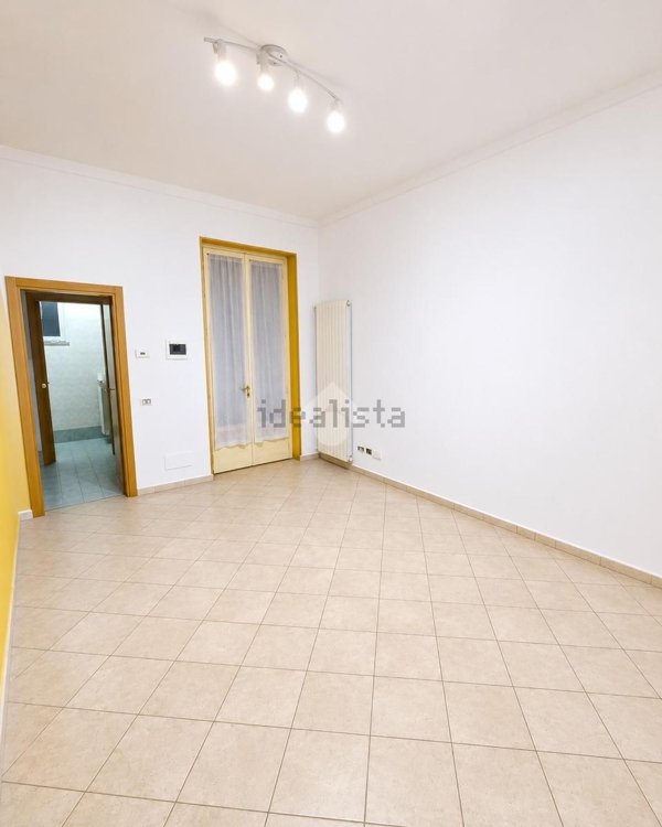 negozio in affitto a Brugherio in zona Dorderio