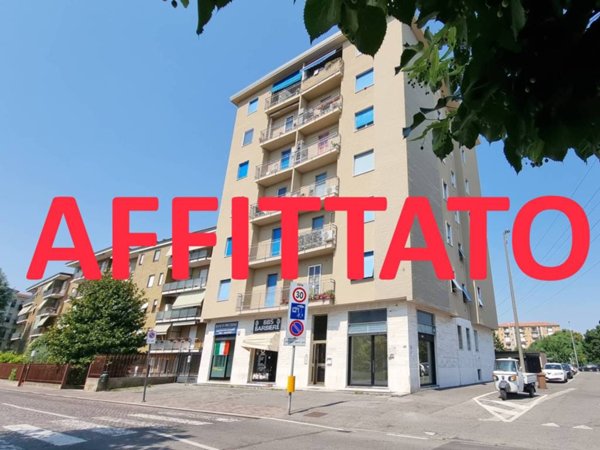 negozio in affitto a Brugherio in zona Dorderio